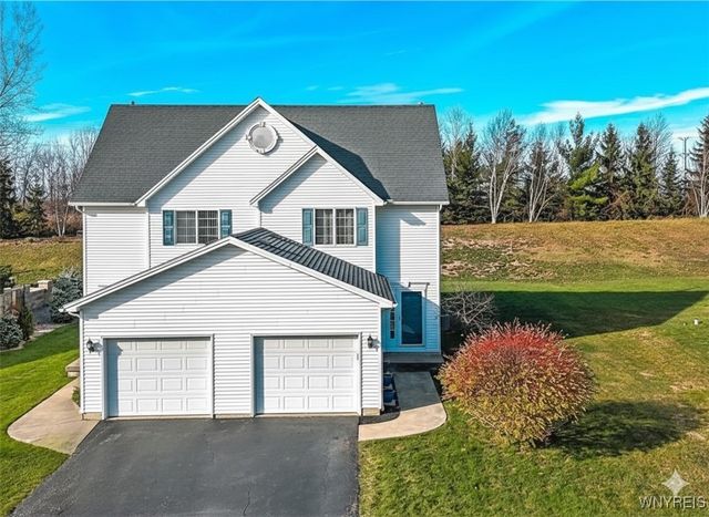 5190 Briercliff Drive, Hamburg, NY 14075