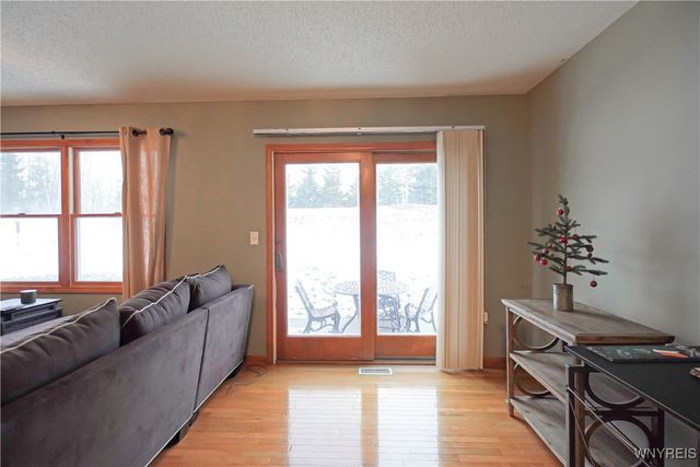 5190 Briercliff Drive, Hamburg, NY 14075