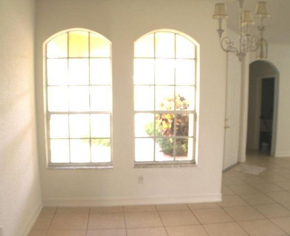 8887 Chestnut Ridge Way, Boynton Beach, FL 33473