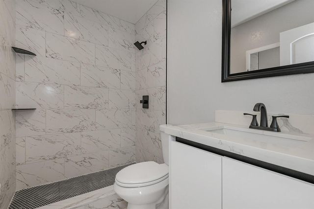 2733 NE 6th Avenue, Wilton Manors, FL 33334