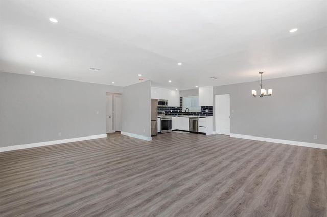 2733 NE 6th Avenue, Wilton Manors, FL 33334