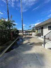 10812 California, Lynwood, CA 90262