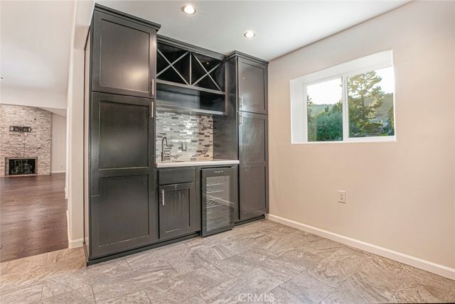 9620 Wheatland Avenue, Shadow Hills, CA 91040