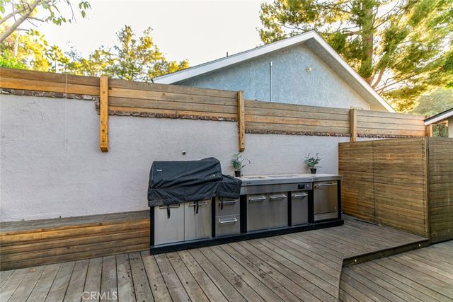 9620 Wheatland Avenue, Shadow Hills, CA 91040