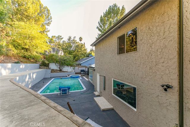 9620 Wheatland Avenue, Shadow Hills, CA 91040