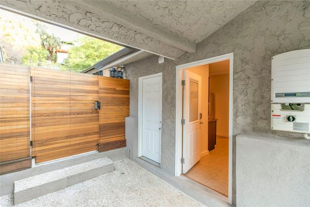 9620 Wheatland Avenue, Shadow Hills, CA 91040