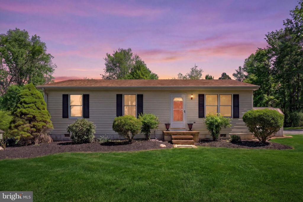 9283 SPRINGS RD, Warrenton, VA 20186