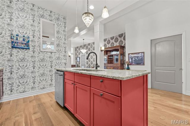 3368 Oxford Boulevard, Maplewood, MO 63143