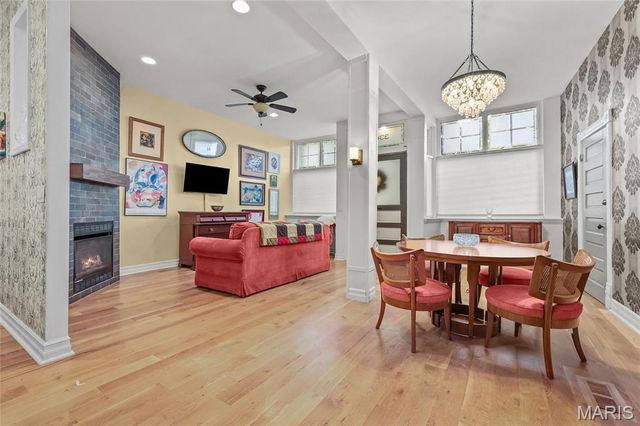 3368 Oxford Boulevard, Maplewood, MO 63143