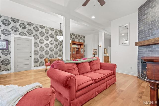 3368 Oxford Boulevard, Maplewood, MO 63143