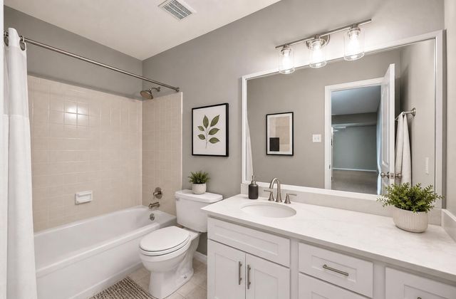 13882 Hollowgreen Drive 810, Houston, TX 77082