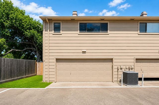 13882 Hollowgreen Drive 810, Houston, TX 77082