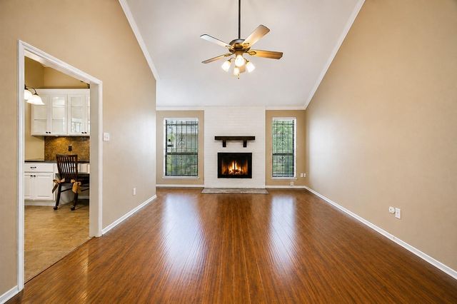 13882 Hollowgreen Drive 810, Houston, TX 77082
