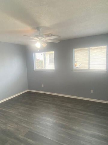 16712 Fletcher Christian Road, Jamaica Beach, TX 77554