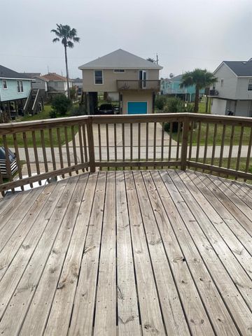 16712 Fletcher Christian Road, Jamaica Beach, TX 77554