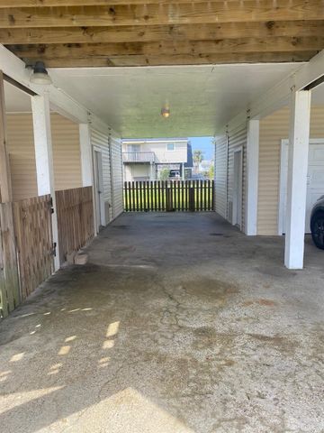 16712 Fletcher Christian Road, Jamaica Beach, TX 77554