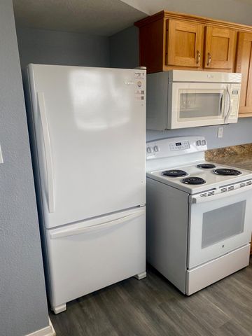 16712 Fletcher Christian Road, Jamaica Beach, TX 77554