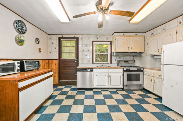 32 Chase Avenue, White Plains, NY 10606