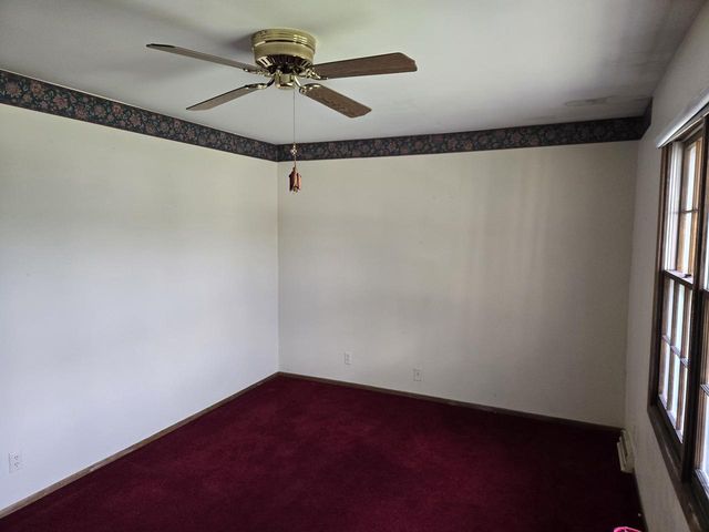 6886 N 100th STREET, Milwaukee, WI 53224