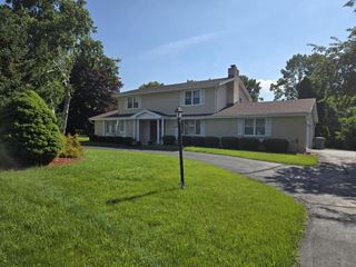 6886 N 100th STREET, Milwaukee, WI 53224