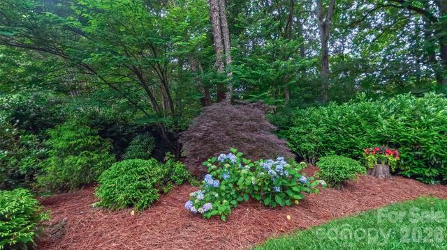 6855 Colonial Garden Drive, Huntersville, NC 28078