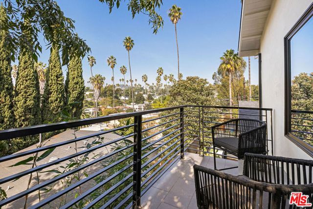 2412 Reservoir Street, Los Angeles, CA 90026