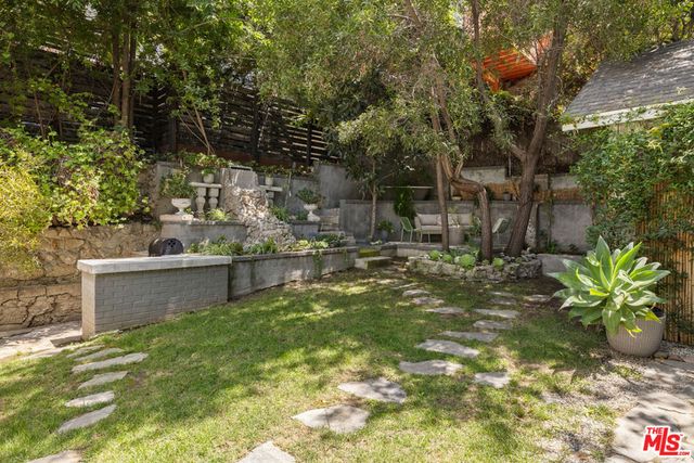 2412 Reservoir Street, Los Angeles, CA 90026