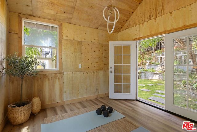 2412 Reservoir Street, Los Angeles, CA 90026