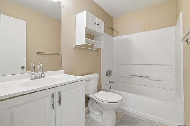 78 Viking Oak, San Antonio, TX 78247