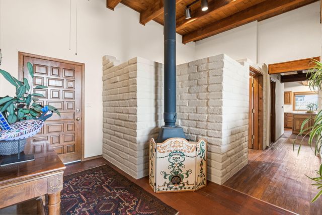 37 Homesteads Road, Placitas, NM 87043