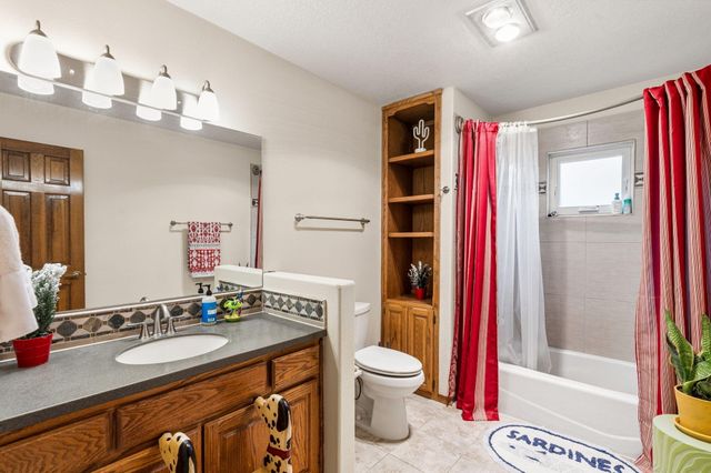 37 Homesteads Road, Placitas, NM 87043