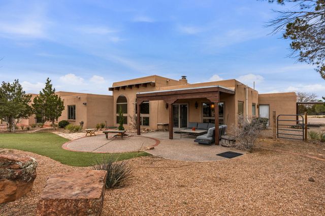 37 Homesteads Road, Placitas, NM 87043