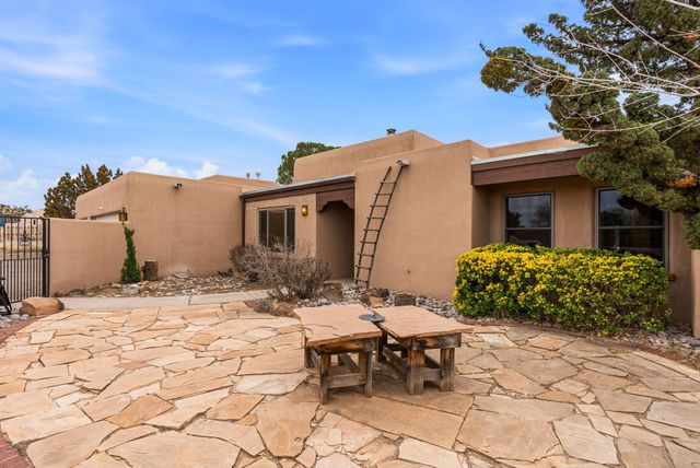 37 Homesteads Road, Placitas, NM 87043