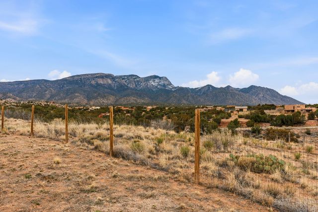 37 Homesteads Road, Placitas, NM 87043