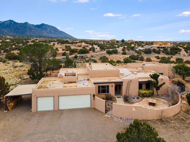 37 Homesteads Road, Placitas, NM 87043