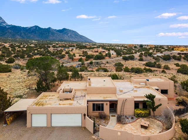 37 Homesteads Road, Placitas, NM 87043