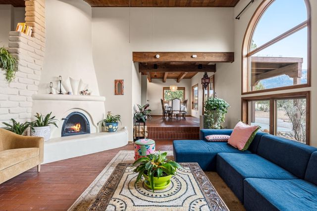 37 Homesteads Road, Placitas, NM 87043