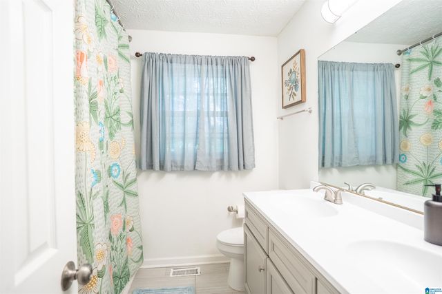 1404 LOUISE DRIVE SE, Jacksonville, AL 36265