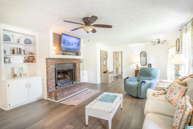 1404 LOUISE DRIVE SE, Jacksonville, AL 36265