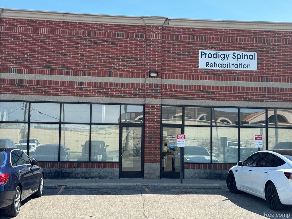 6307 SCHAEFER, Dearborn, MI 48126