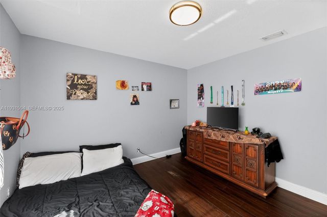 16875 N 68th St N, Loxahatchee, FL 33470