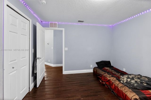 16875 N 68th St N, Loxahatchee, FL 33470