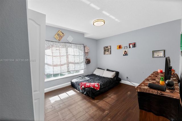 16875 N 68th St N, Loxahatchee, FL 33470