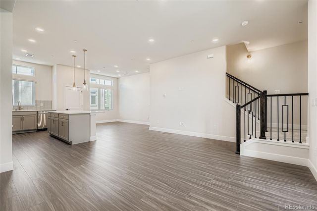 15553 W Washburn Drive, Lakewood, CO 80228