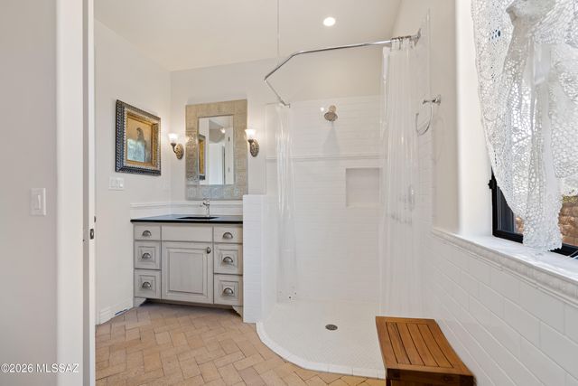 455 N Avenida Aguila, Tucson, AZ 85748