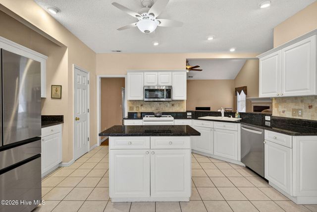 1113 Willow Pond Lane, Leland, NC 28451