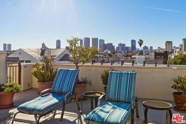 132 S MAPLE Drive PH4, Beverly Hills, CA 90212