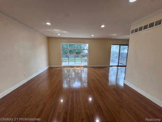 36730 Engleside Dr Drive, Sterling Heights, MI 48310