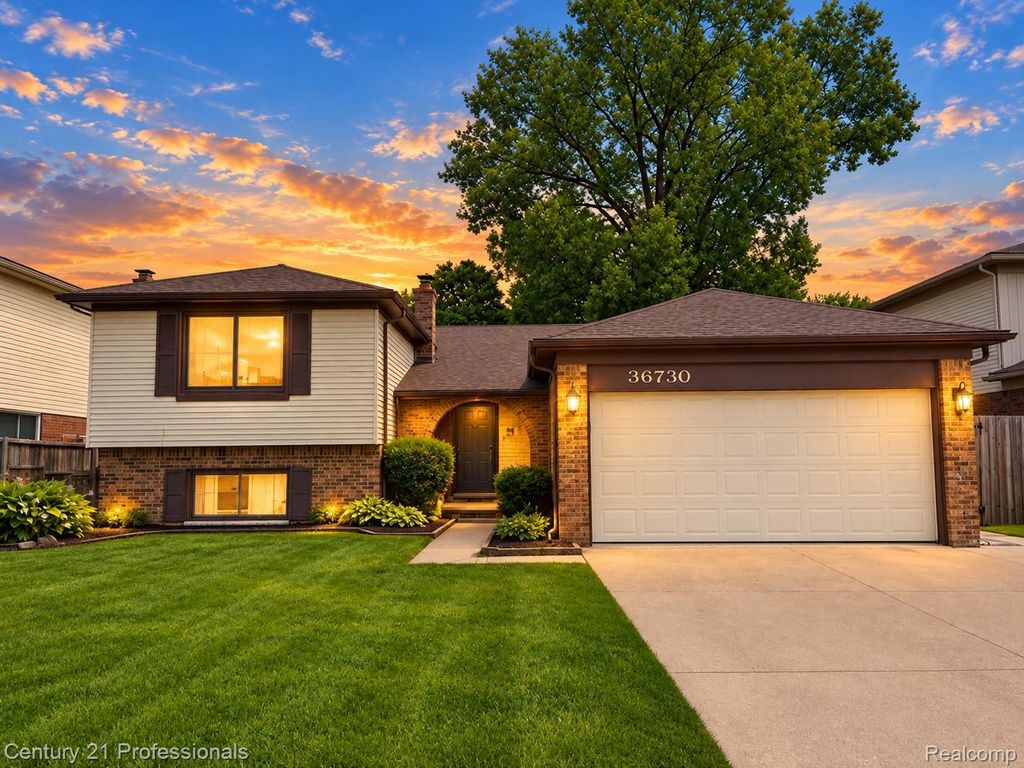 36730 Engleside Dr Drive, Sterling Heights, MI 48310