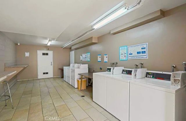 5036 Echo Street 201, Los Angeles, CA 90042